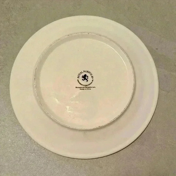 Royal Norfolk~ Cookies for Santa 8” Plate NEW Stoneware NICE! - Picture 2 of 6